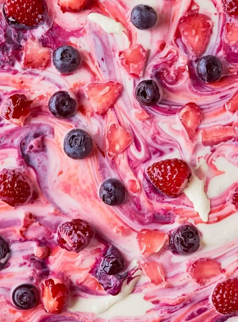 yogurt bark mixture